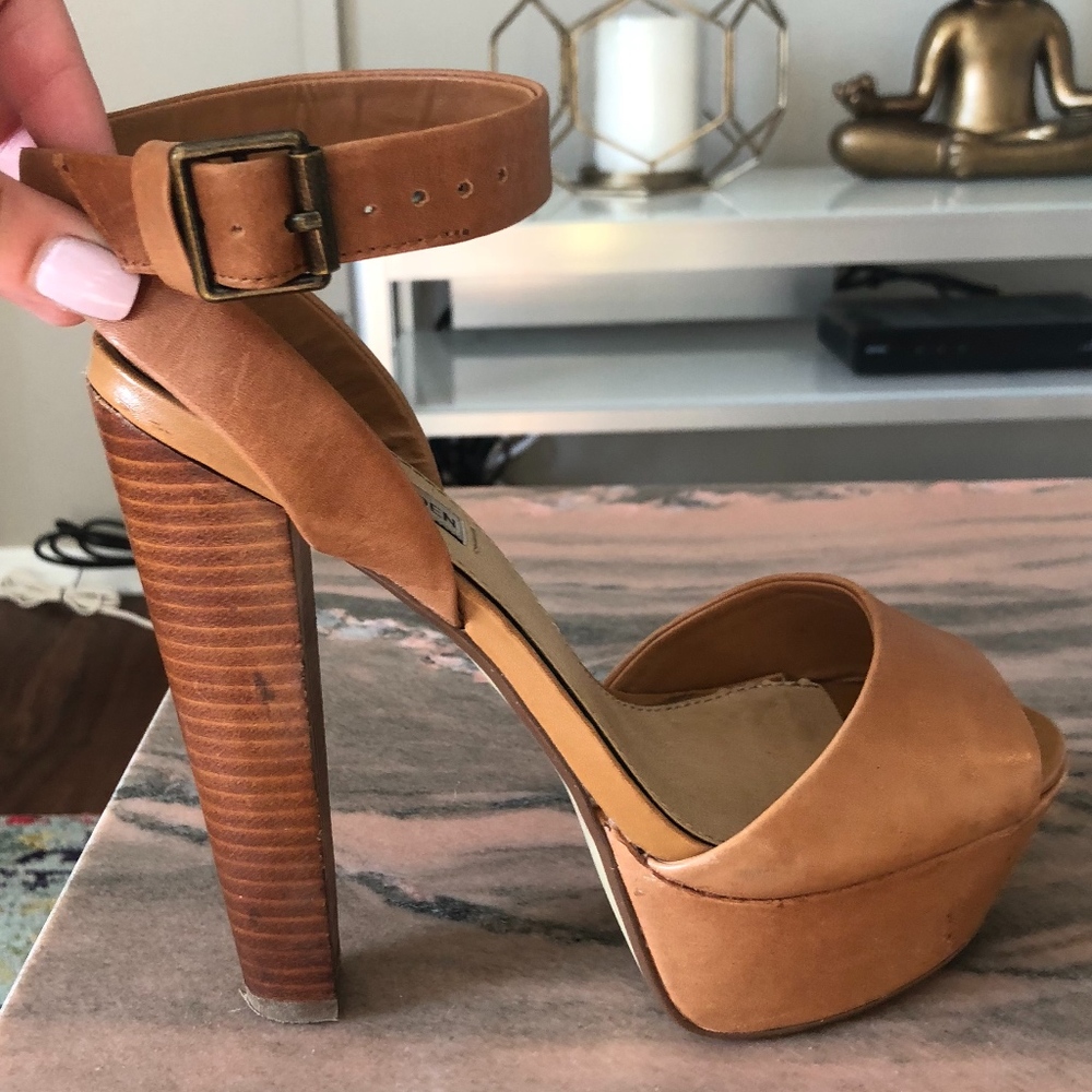 Steve Madden Leather Open-Toed Heel